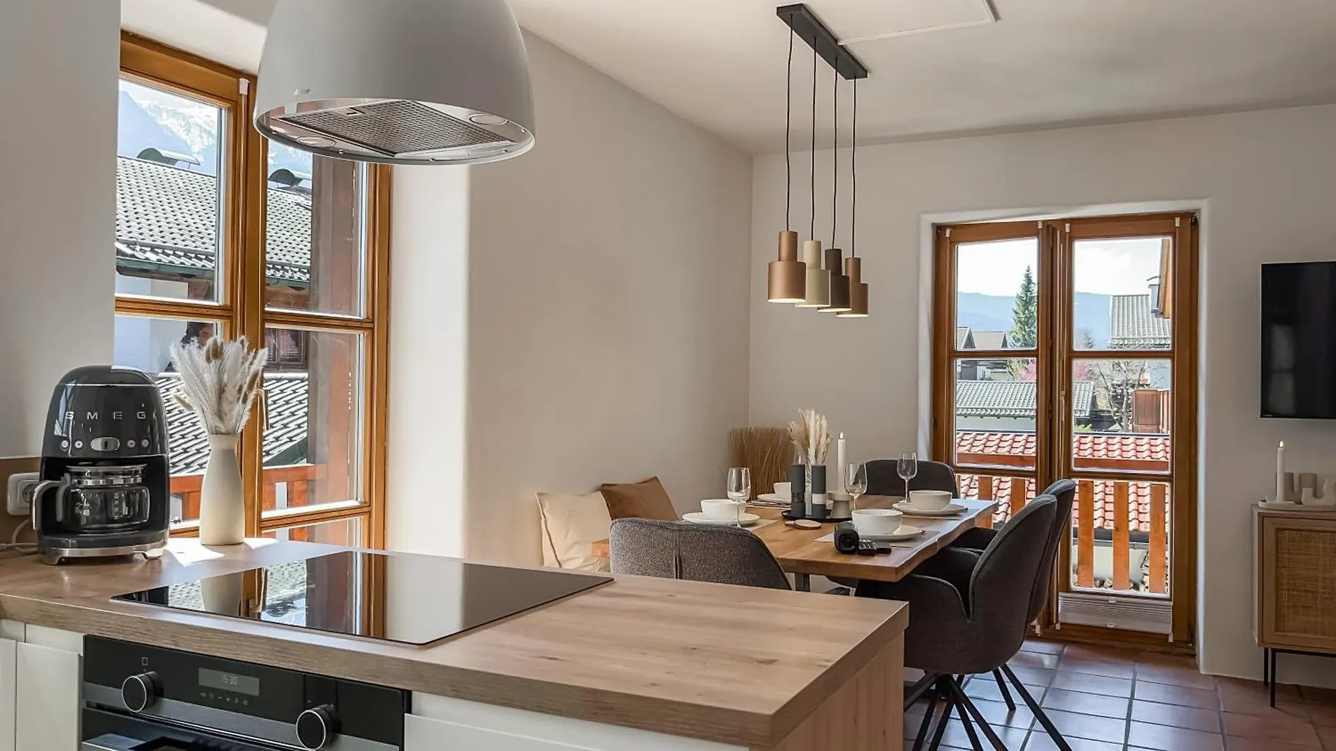 Apartment Fuer 6 - Bergblick, Balkon, Kamin, Kino, Yoga, Parkplatz Garmisch-Partenkirchen Almanya